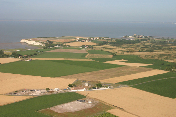 C02C   Barzan   20261001   Site   600W 400H