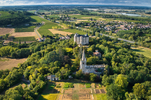 C11C   20260303   Buzet  Site 600W 400H