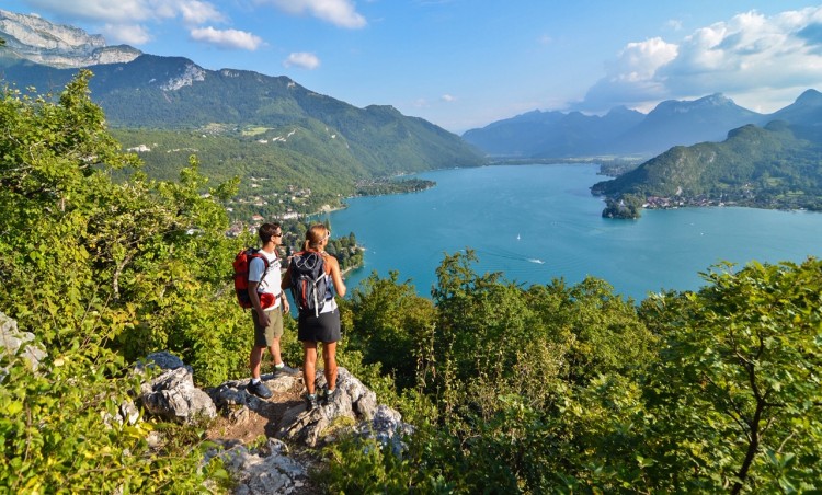 randonnee vue lac annecy vacances ternelia