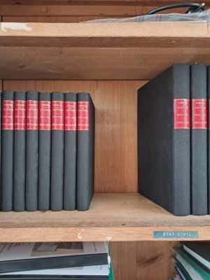 DAVRON DOS PETIT REGISTRES  06 2024