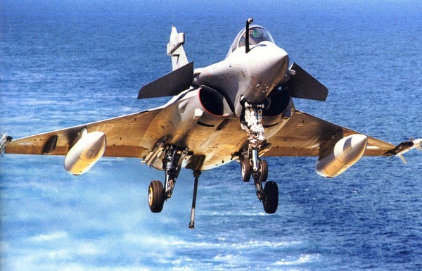 Rafale a l appontage