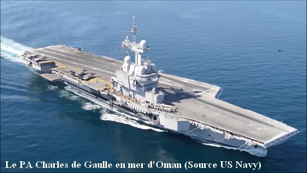 Le PA Charles de Gaulle en mer d Oman