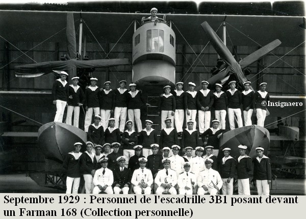 Setembre 1929 Personnel de l escadrille 3B1 posant devant un Farman 168