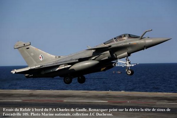 Essais du Rafale a bord du CDG 4