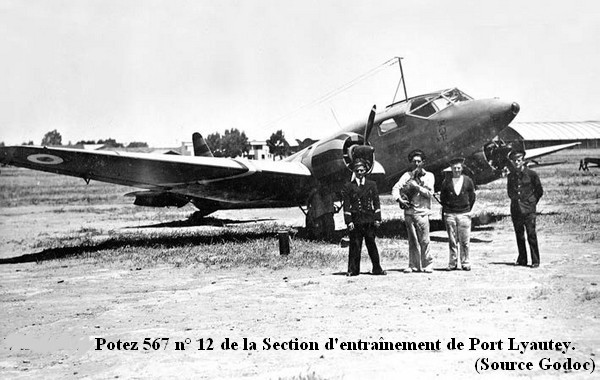 Vers 1942 Potez 567 de la section d entrainement de Port  Lyautey