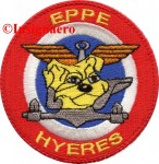 11.  Patch EPPE  avec le chien jaune 